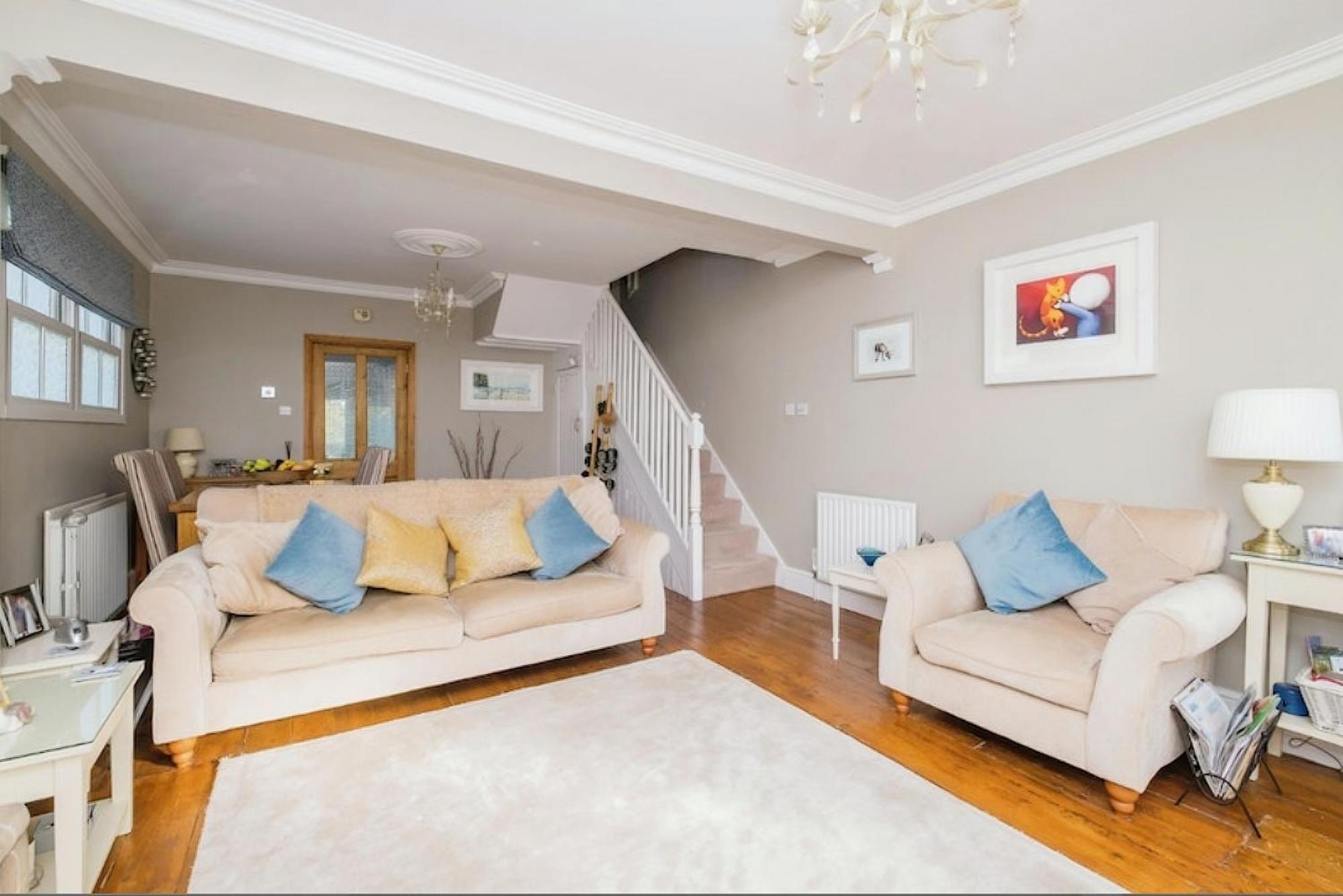 3 Bedroom Cottage In Sunninghill, Ascot ภายนอก รูปภาพ